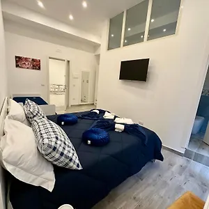 rezervați aici