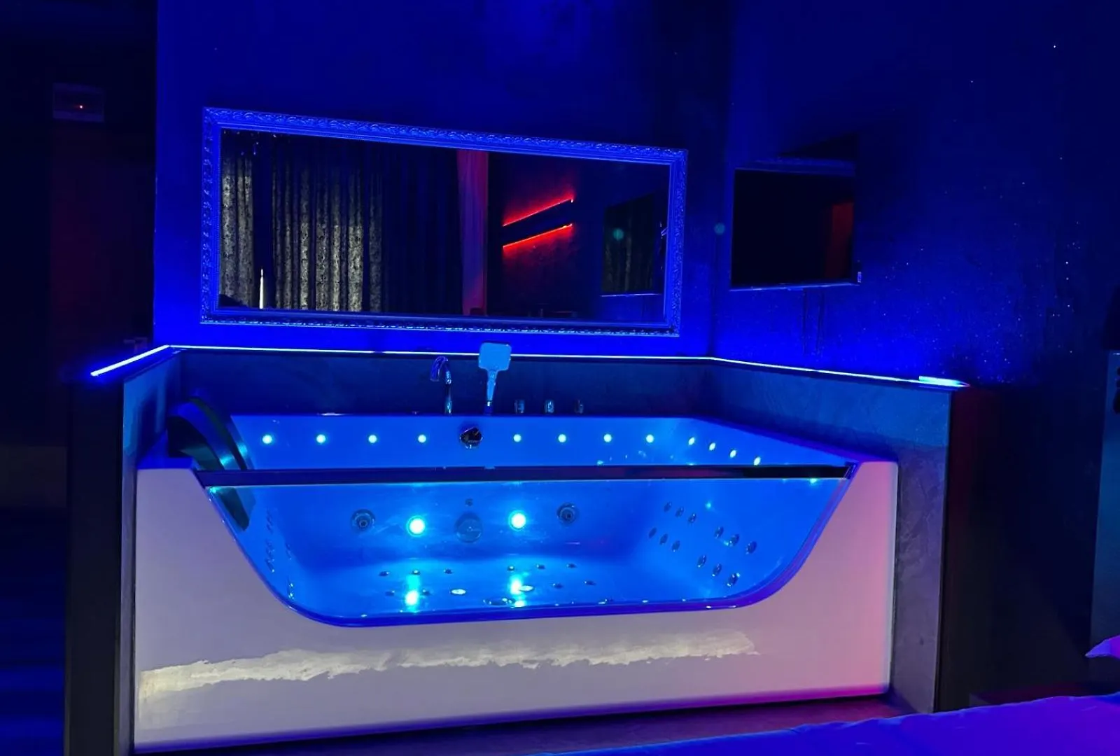 Nubia Studios & Spa Bucureşti